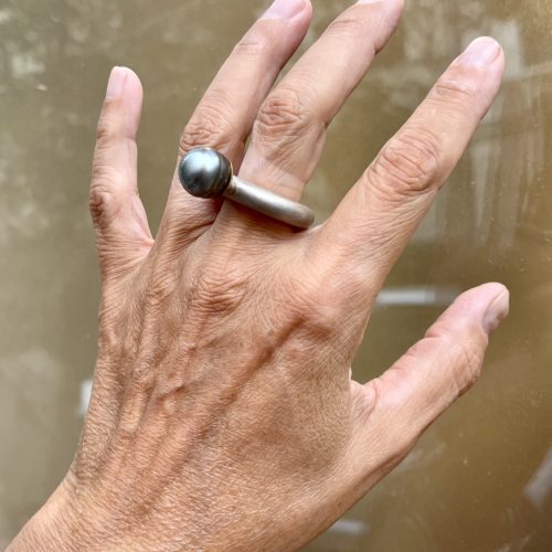 Black pearl Ring